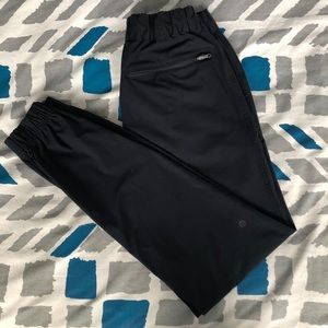 Lululemon Men’s Joggers in Black